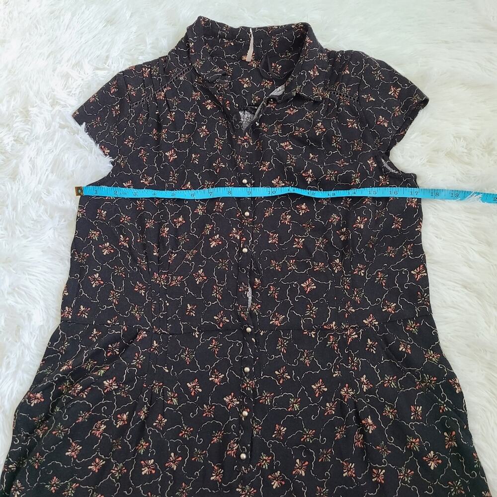 Free‎ People Debbie Dot Floral Cottage Button Up Romper - Picture 12 of 13